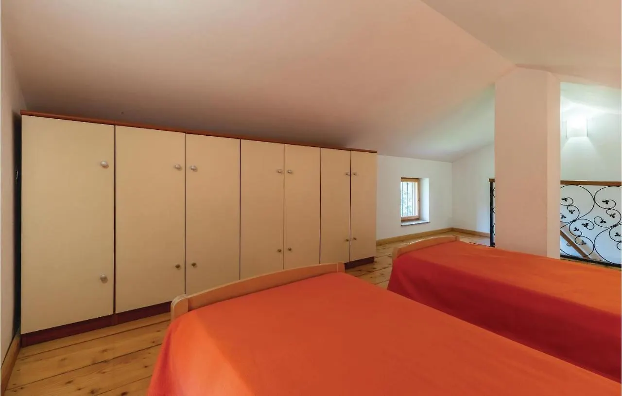 Stunning Home In Preko With Kitchen