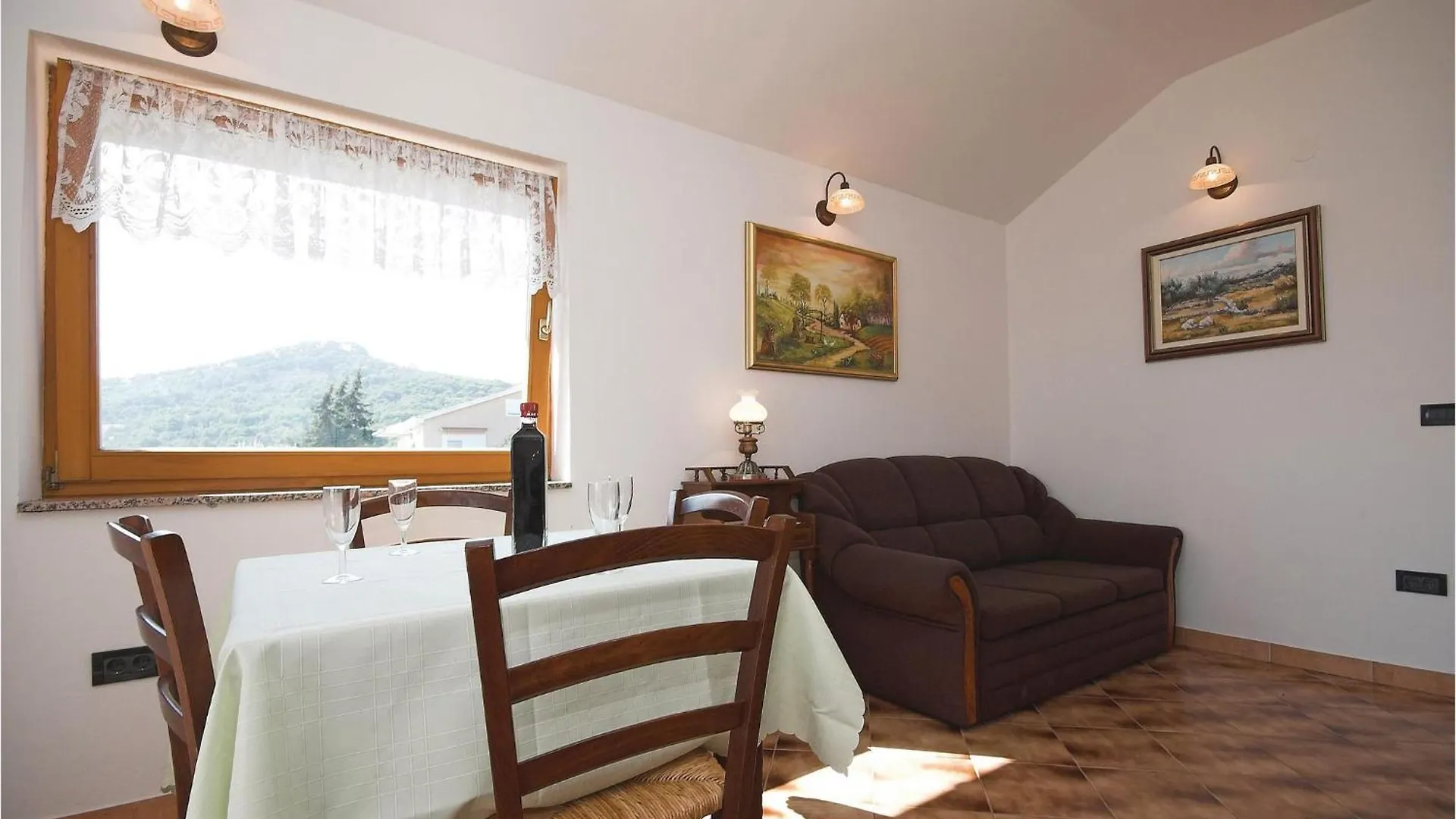 Holiday home Stunning Home In Preko With Kitchen