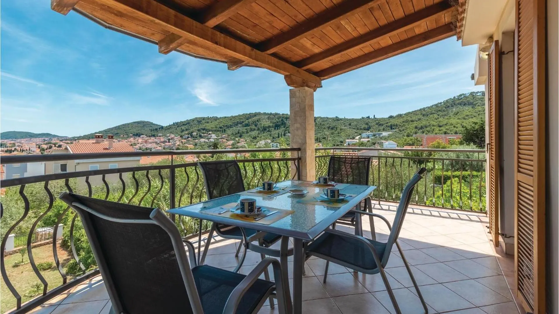 Stunning Home In Preko With Kitchen 0*,